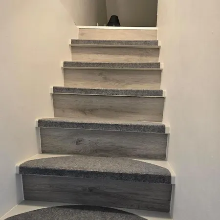 Hiska 111 S Kopalnimi Kartami