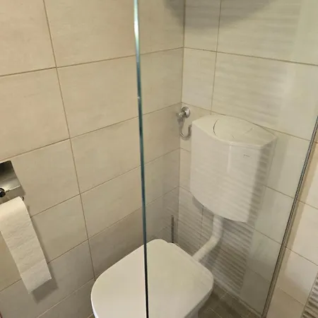 Hiska 111 S Kopalnimi Kartami