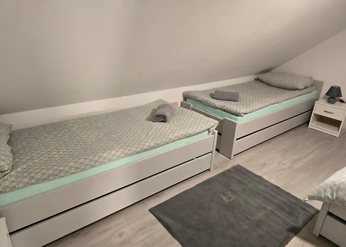 Hiska 111 S Kopalnimi Kartami *